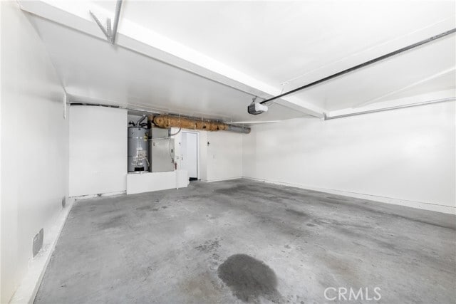 Building Photo - 631 N Driftwood Ave