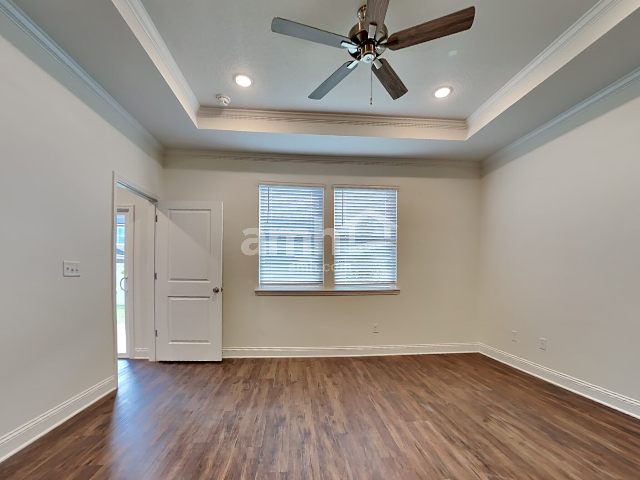 Building Photo - 558 Onate Cir