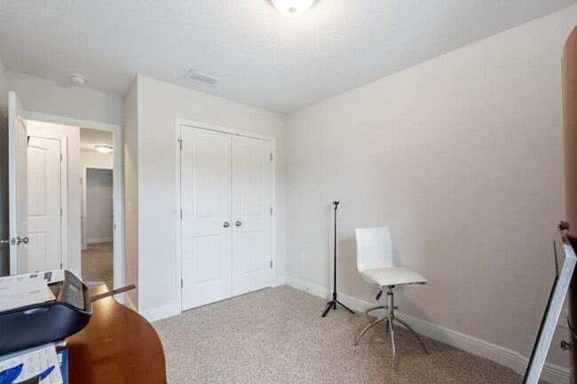 Building Photo - 7522 Shadow Lake Dr