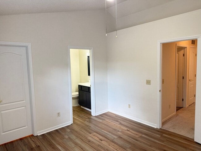 Building Photo - 826 Rossford Run