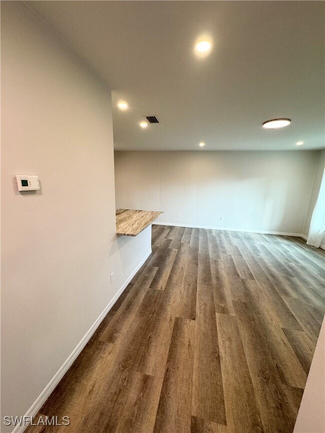 Building Photo - 3181 Poinciana Dr