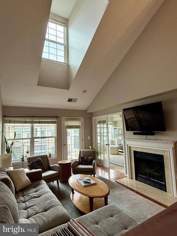 Building Photo - 2700 Bellforest Ct