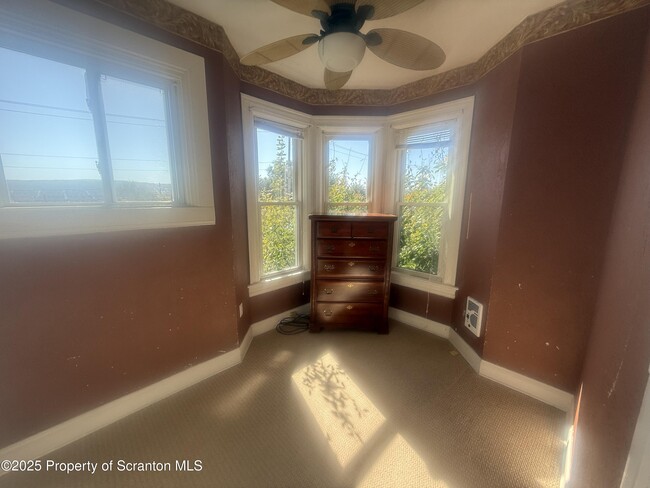 Building Photo - 124-126 10th Ave