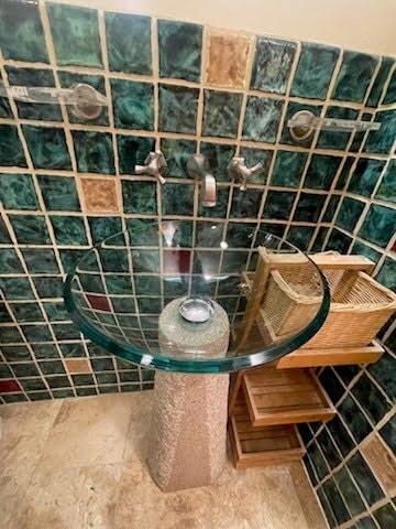 Building Photo - 420 W Aldine Ave