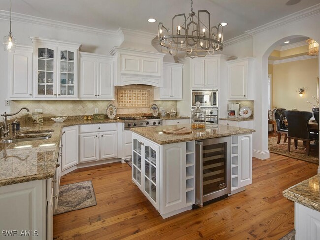 Building Photo - 165 Broad Ave S