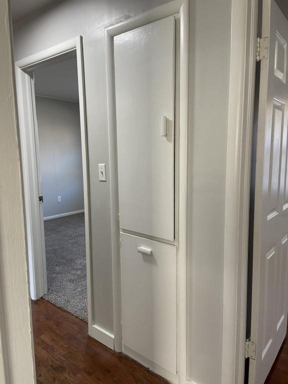 Building Photo - 1830 E 18th St