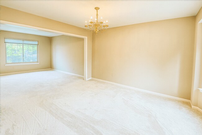 Building Photo - 339 Redrock Ct