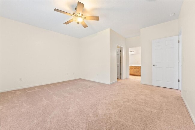 Building Photo - 307 Willow Brook Ln