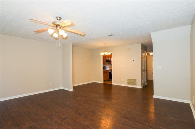 Building Photo - 6546 Wellington Chase Ct