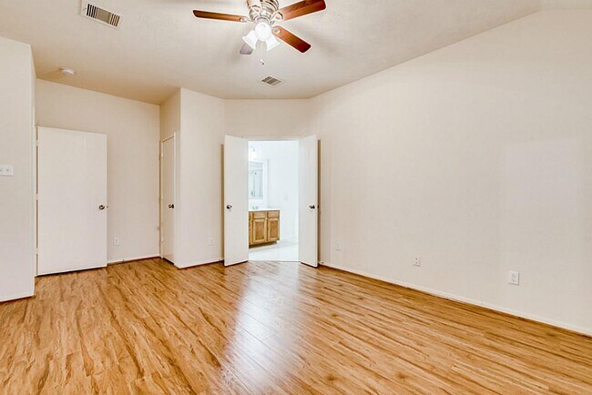 Building Photo - 25831 Chapman Falls Dr