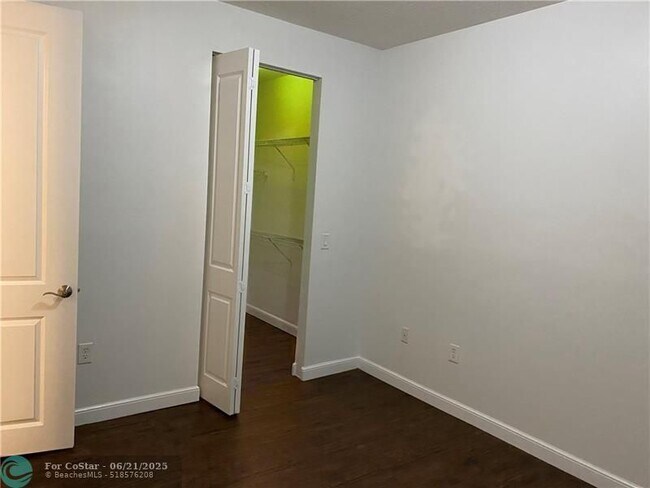Building Photo - 2925 NW 126th Ave