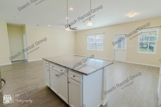 Building Photo - 3500 Cornflower Wy