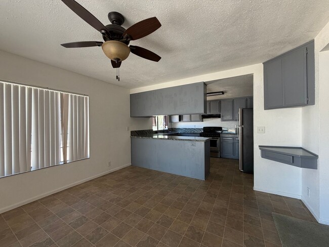 Building Photo - Beautiful 3 Bedroom House Located on Calico Lake