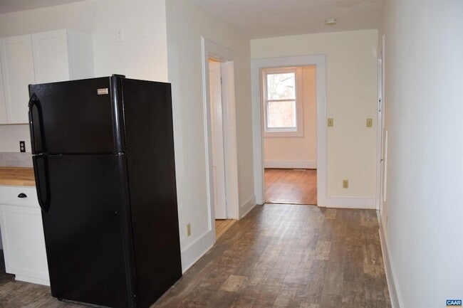 Building Photo - 107 Harris Rd