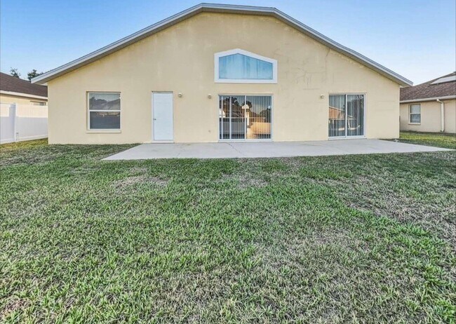 Building Photo - 6312 Tierra Vista Cir