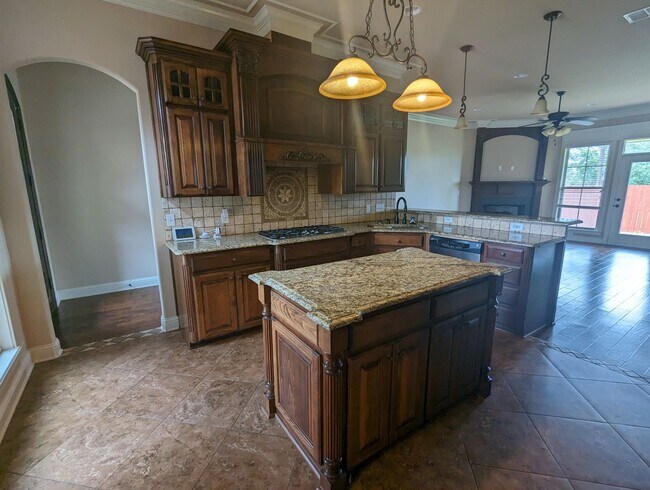 Building Photo - Beautiful 4bed/3 bath home in North Bossier