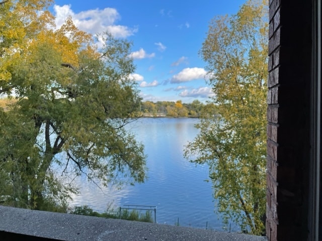 Building Photo - 329 Geneva Ave N