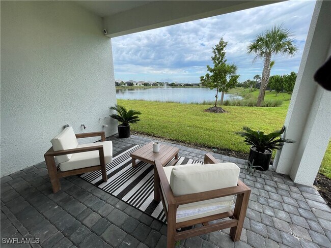 Building Photo - 9213 Cayman Dr
