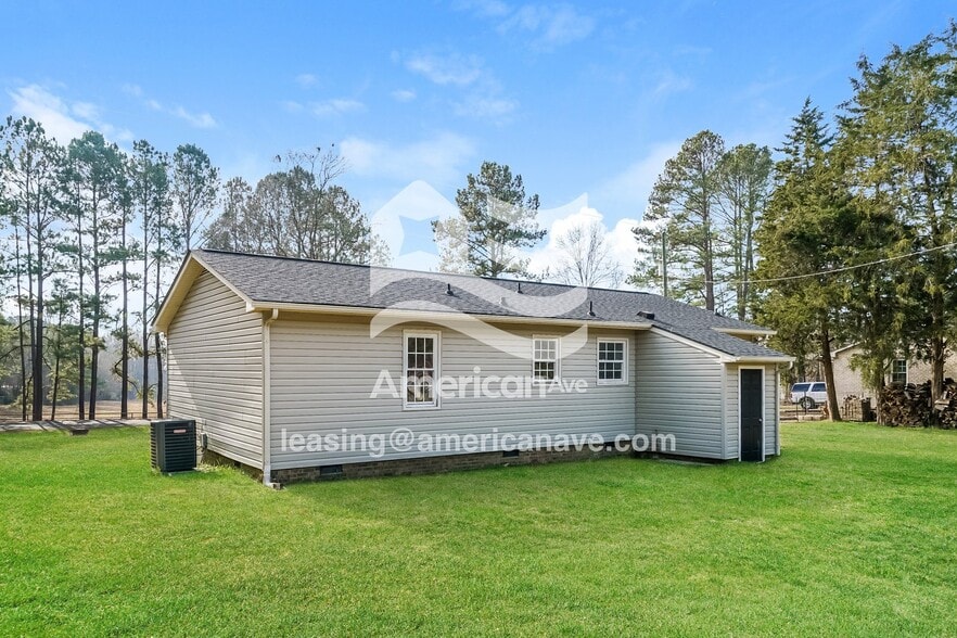 Building Photo - 7429 Buck Rd