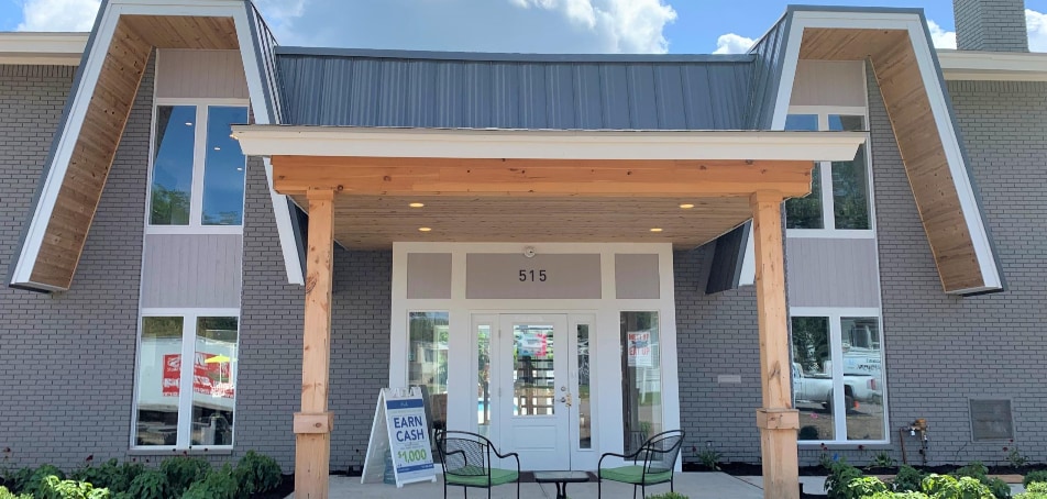 Building Photo - 189 Frontenac St