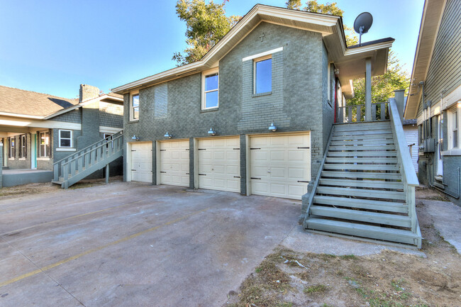 Building Photo - Cozy 1-Bedroom Duplex in Oklahoma City - C...