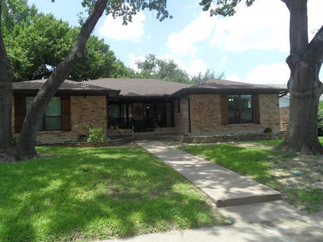 Primary Photo - 7035 Kingsbury Dr