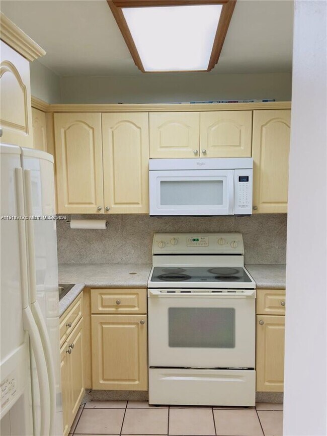 Building Photo - 11780 SW 18th St
