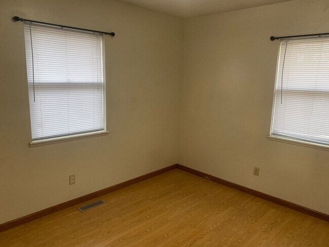 Building Photo - Italian Estates Property Management