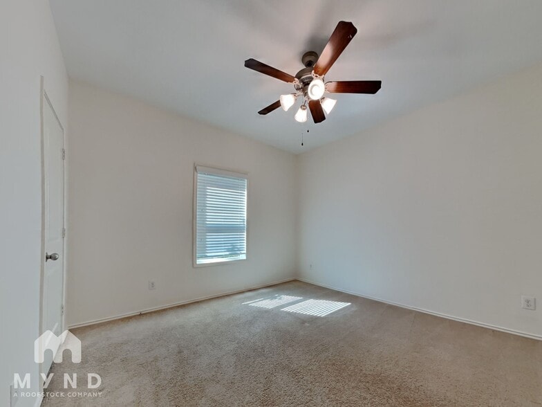 Building Photo - 1746 Cloister Dr