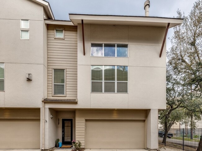 Building Photo - 5219 Kiam St