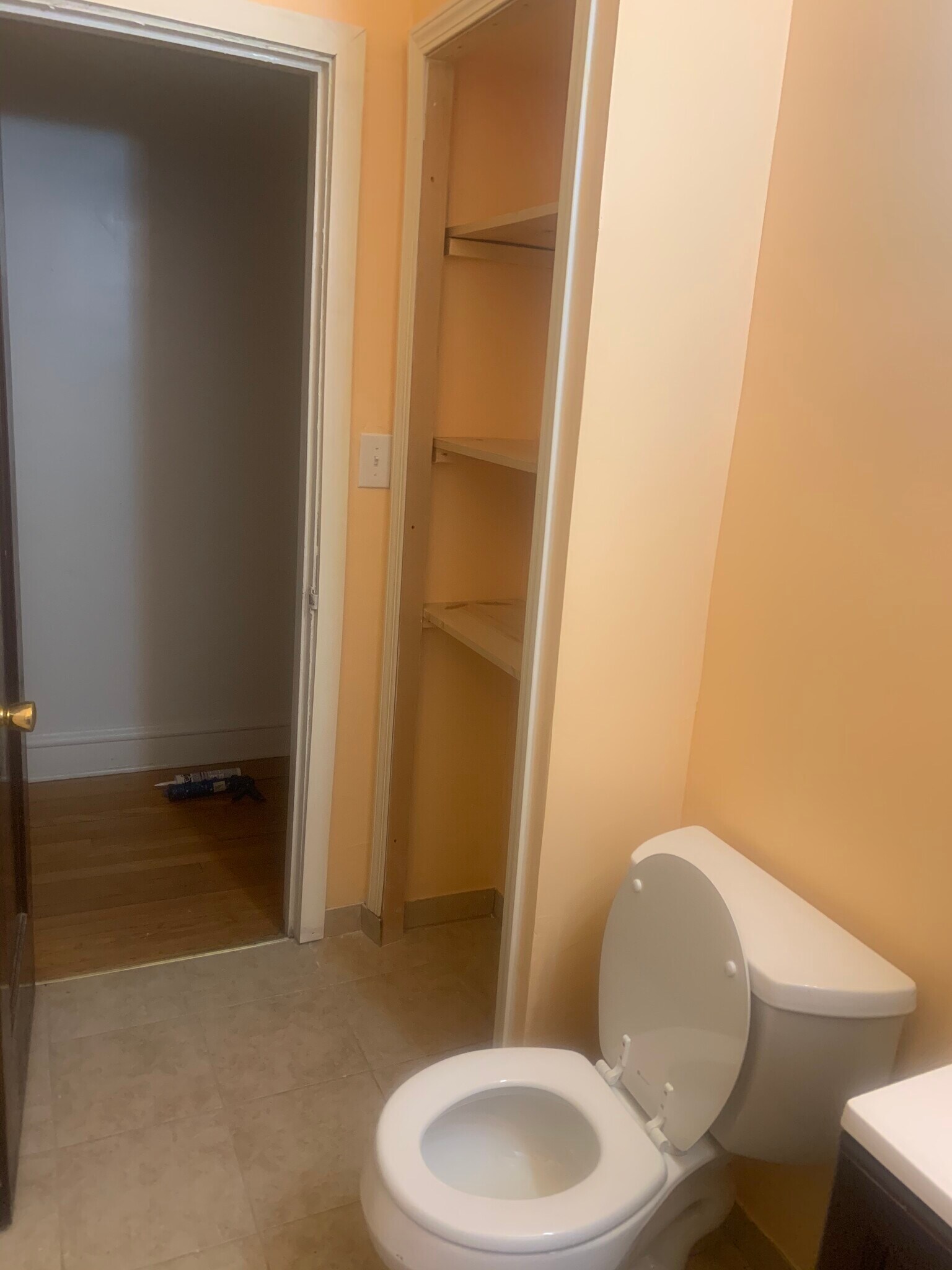 Bathroom - 8229 S Clyde Ave