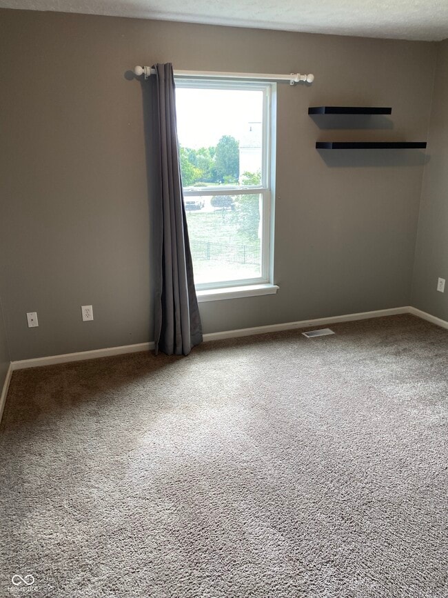 Building Photo - 14227 Autumn Woods Dr