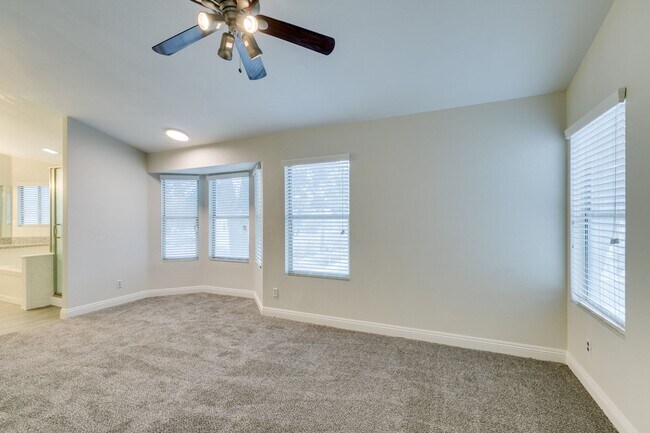 Building Photo - 1738 Toltec Cir