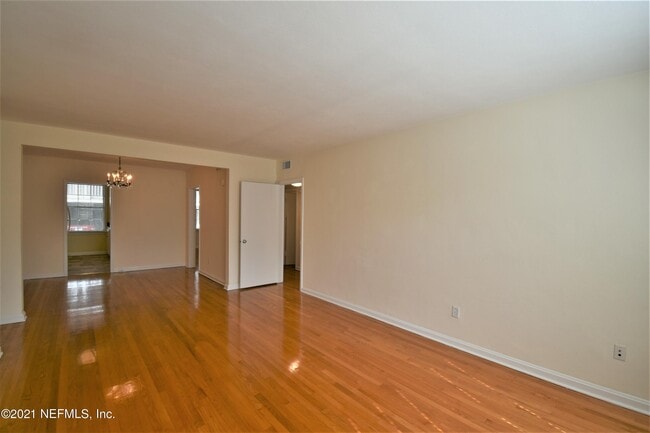 Building Photo - 1809 Willow Branch Terrace