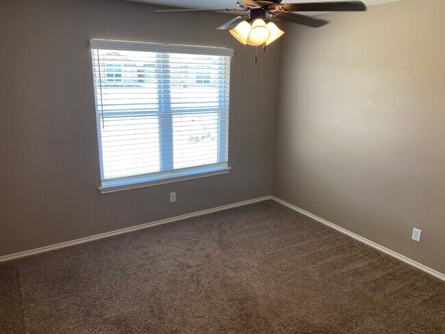 Second Bedroom - 4114 Huntleigh Dr