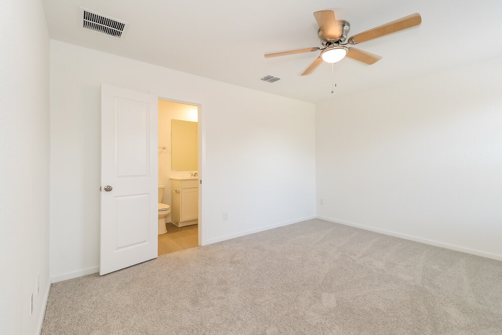 Building Photo - 1239 Maple St