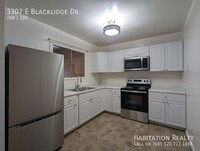 Building Photo - 3307 E Blacklidge Dr