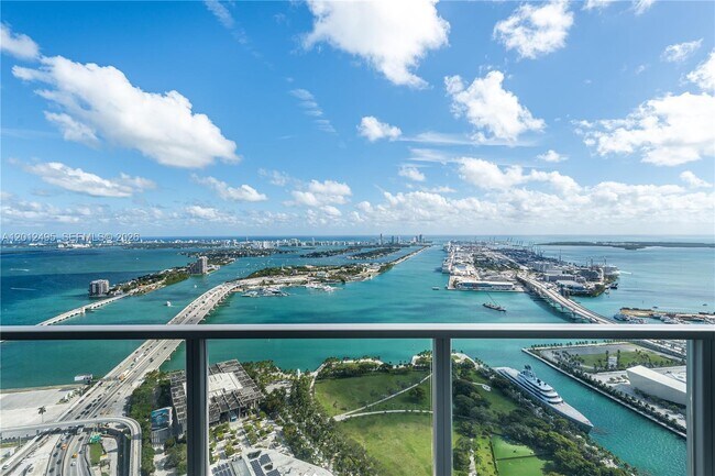 Building Photo - 1100 Biscayne Blvd