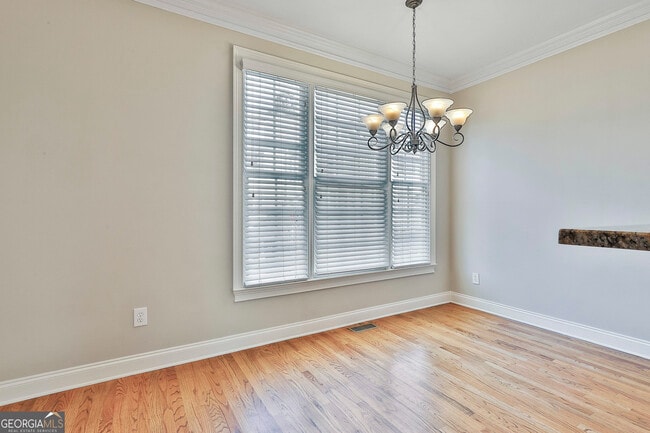 Building Photo - 205 Lexington Village