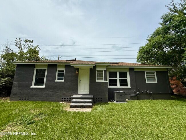 Building Photo - 4694 Timuquana Rd