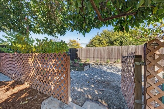 Building Photo - San Jose