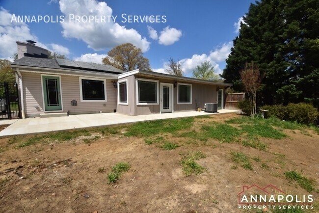 Building Photo - 1195A Bayview Vista-