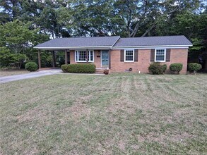 Building Photo - 1401 Habersham Dr