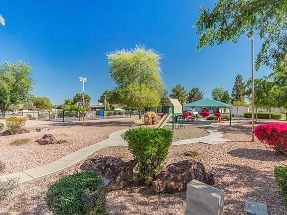 Building Photo - 1550 N Stapley Dr