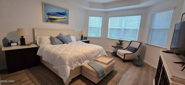 Building Photo - 9235 Paradise Dr