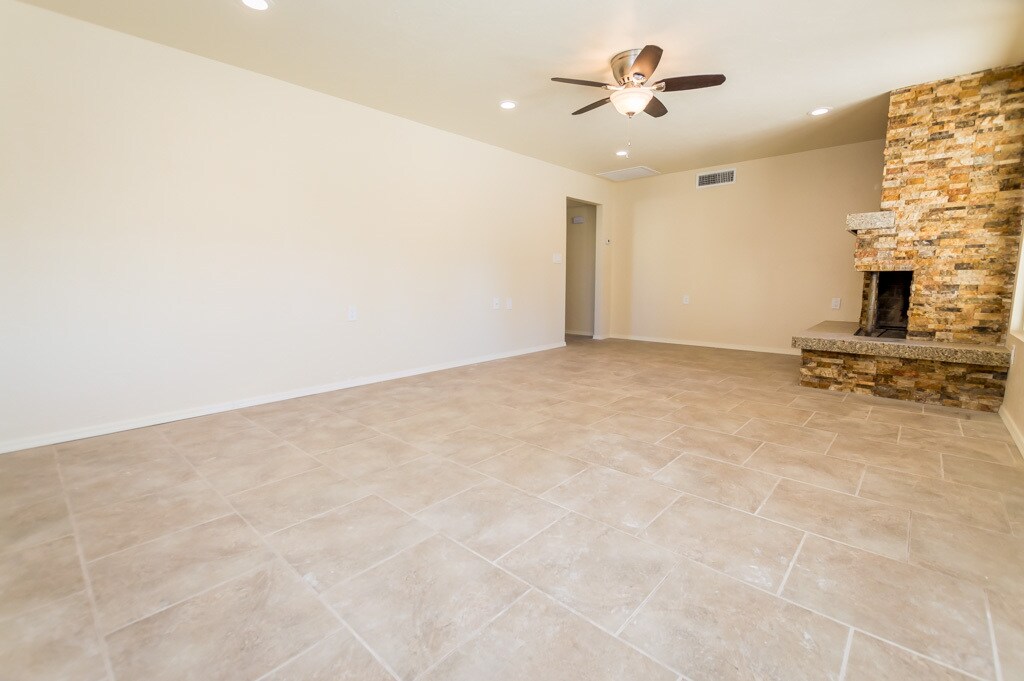 Living Room - 1448 E Carmelita Dr