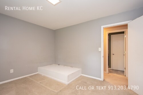 Building Photo - 5101 Hardy-