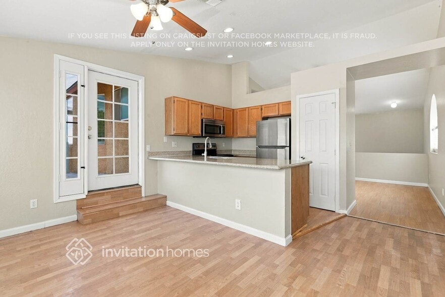Building Photo - 1704 S 39th St