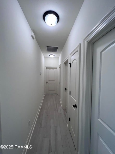 Building Photo - 107 Tenor St