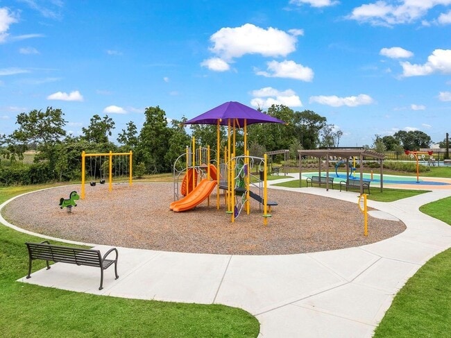 Building Photo - 3939 Flora Fld Dr